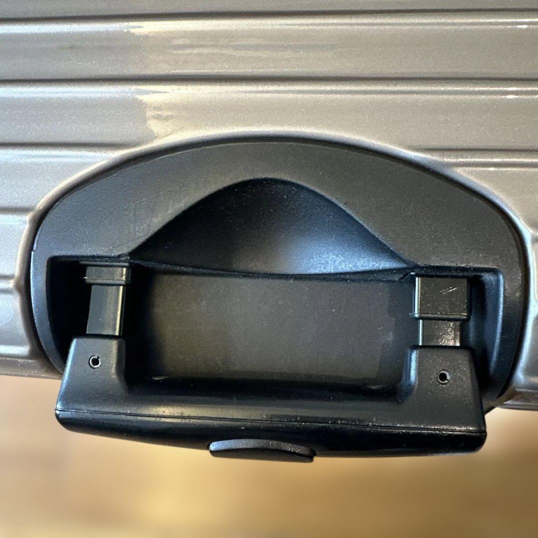 RIMOWA/リモワ製の2輪サルサ ビジネストロリー シャンパンゴールド 23L