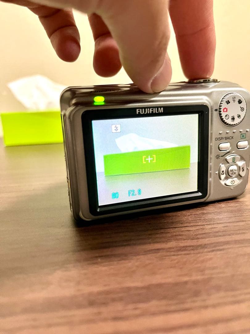 【単3電池稼働品】FUJIFILMデジタルカメラFinePix A900