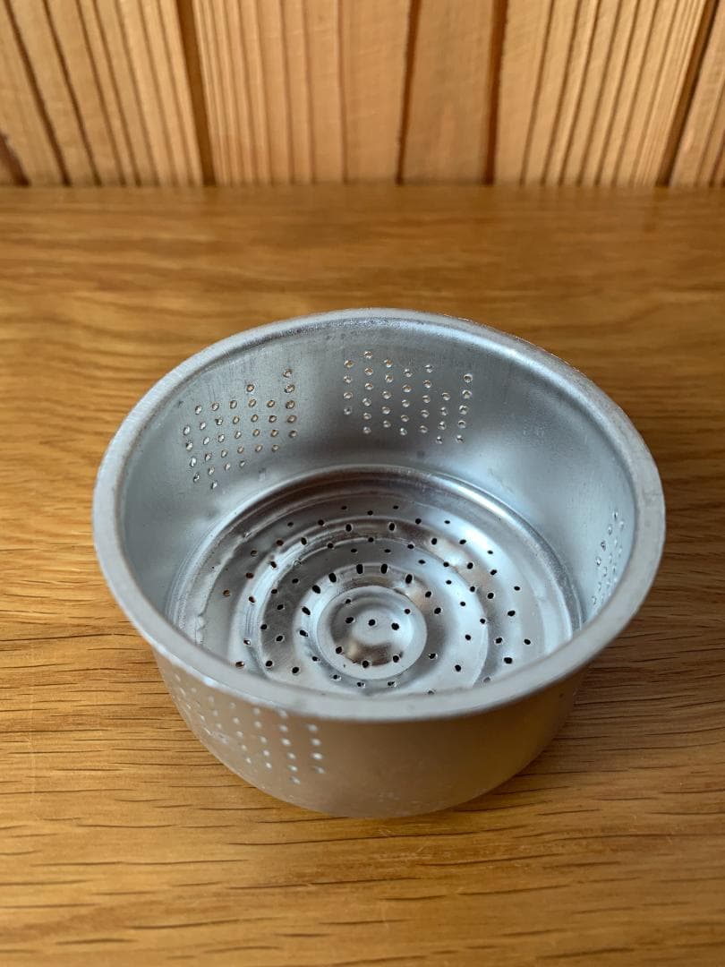 新品未使用送料込み匿名配送 南部鉄瓶急須鉄瓶 急須 アラレ模様 高橋工芸