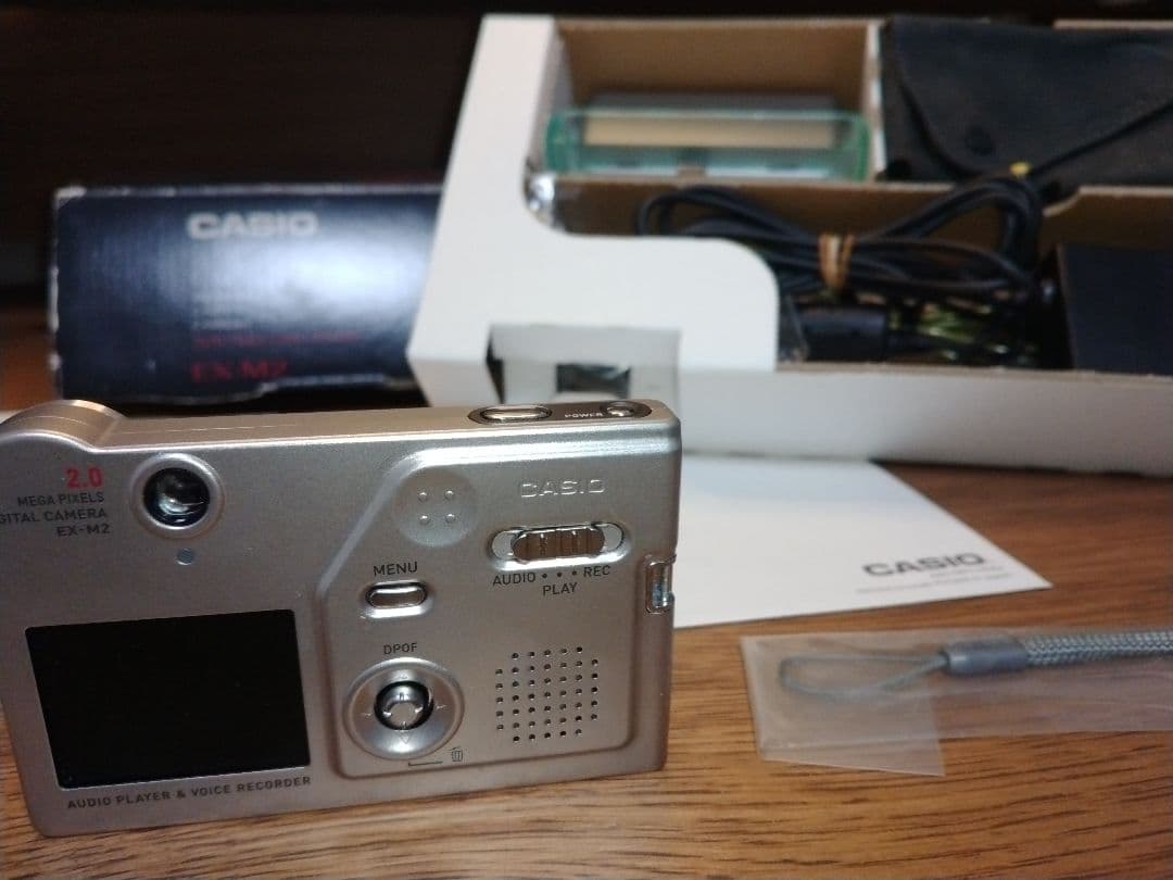 【美品 付属品完備】CASIO EXILIM EX-M2　薄型