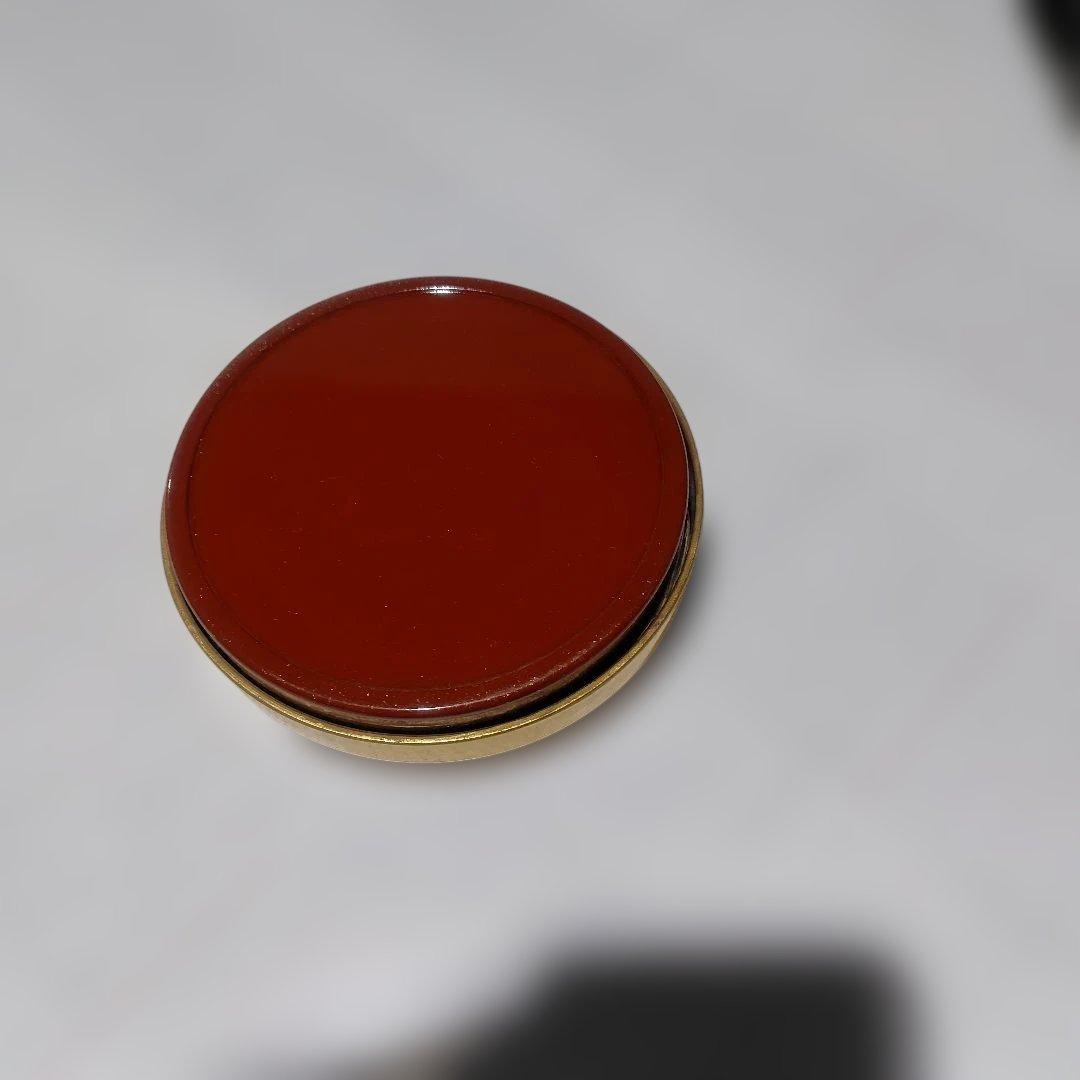 金色の漆器 梅の花デザイン セット