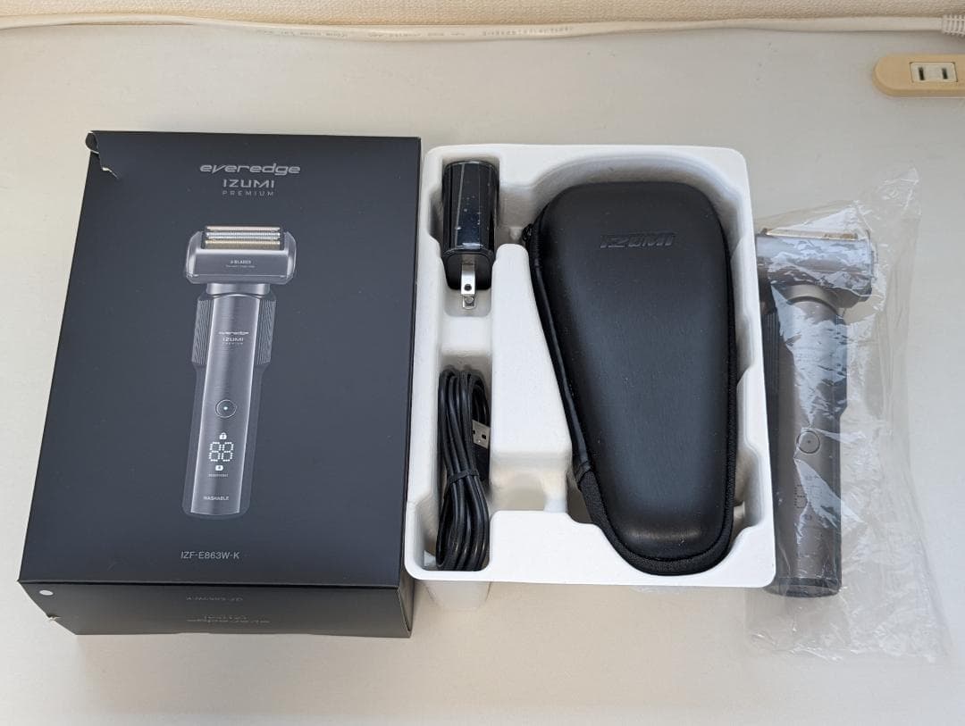 新品 IZUMI シェーバー 6枚刃 IZF-E863R everedge