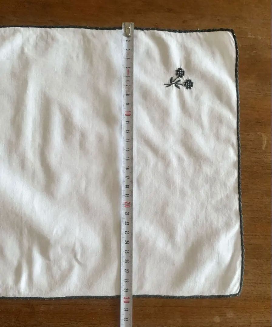 東欧ヴィンテージ⭐︎刺繍入り テーブルクロス