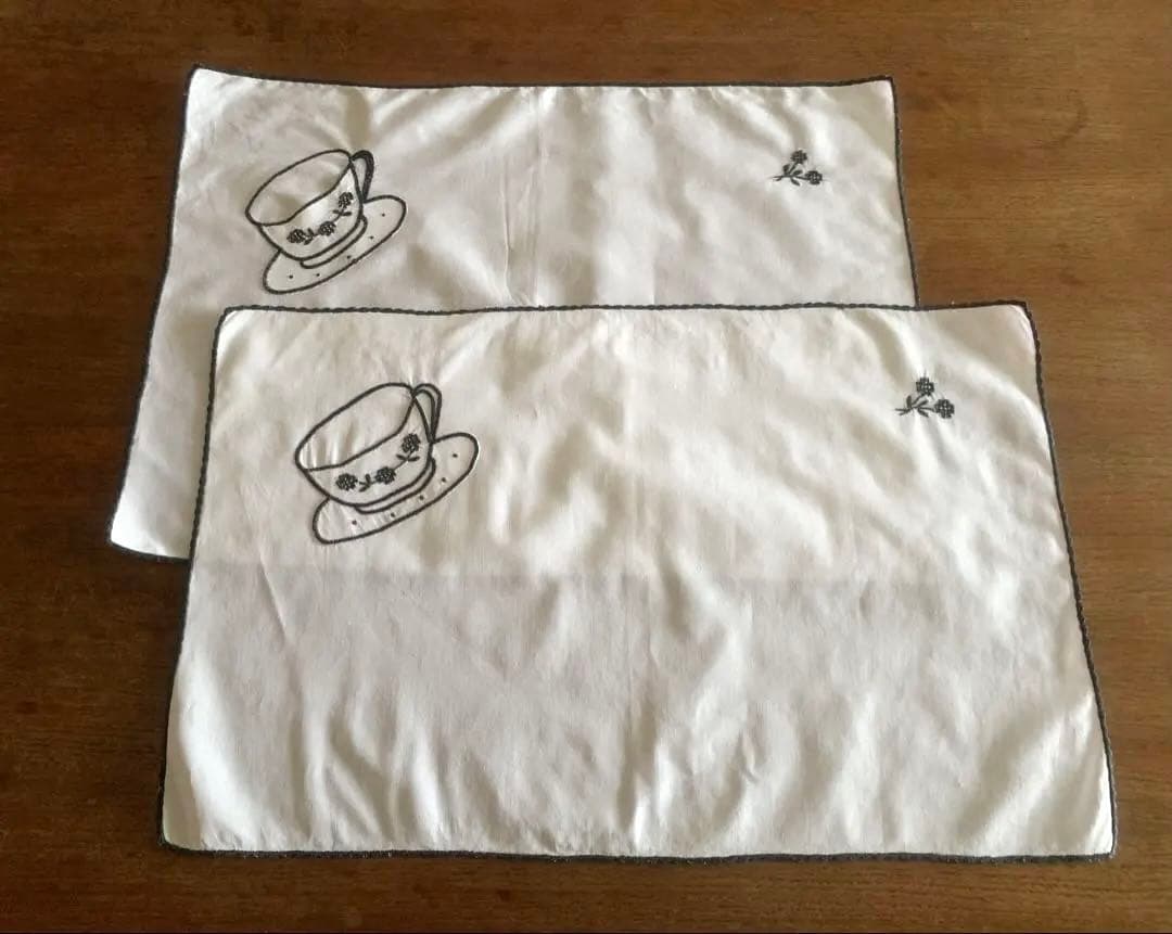 東欧ヴィンテージ⭐︎刺繍入り テーブルクロス