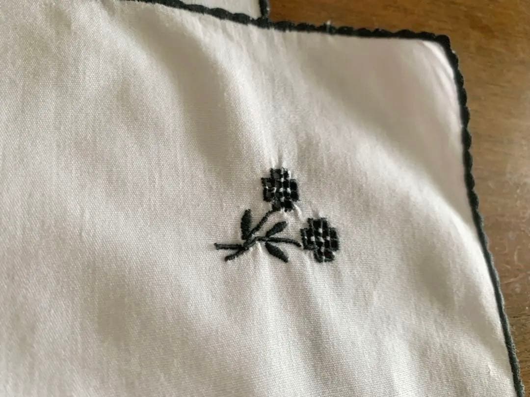 東欧ヴィンテージ⭐︎刺繍入り テーブルクロス
