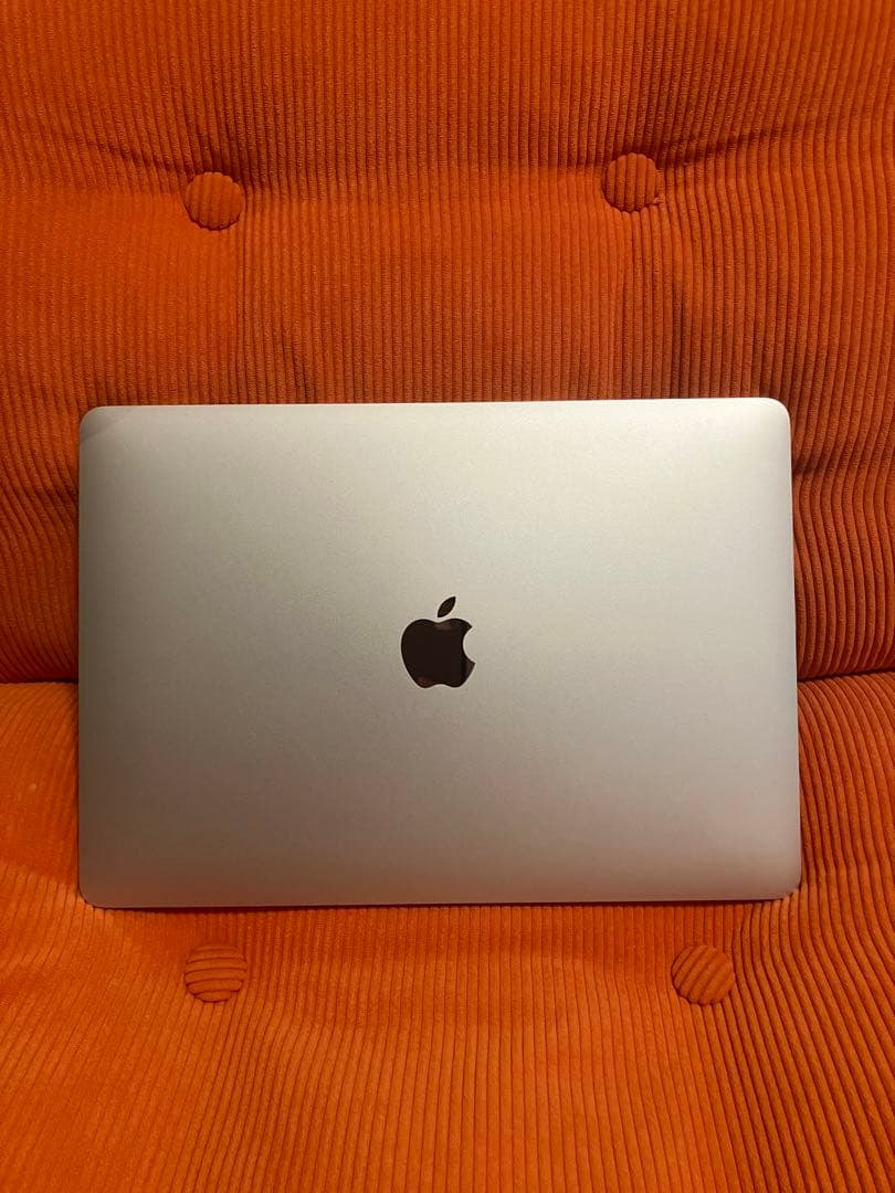 Apple MacBook Air 13インチ M1 8G 256MB