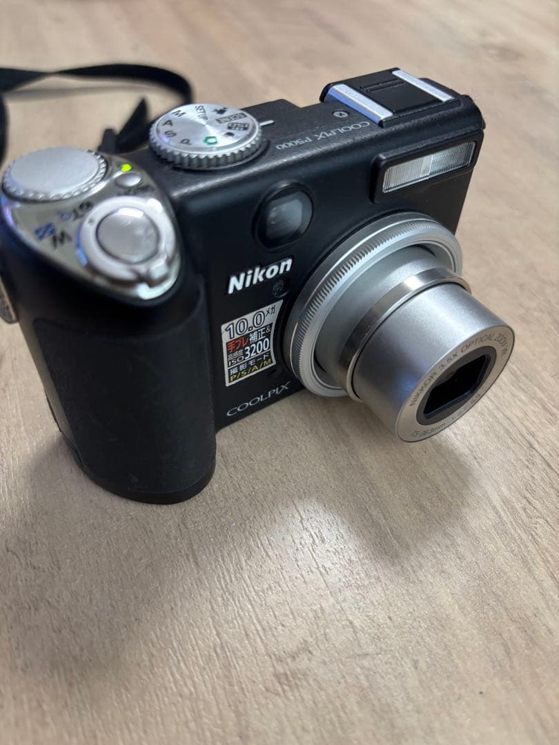 Nikon ニコンCOOLPIX 10.0MP コンパクトデジタルカメラ