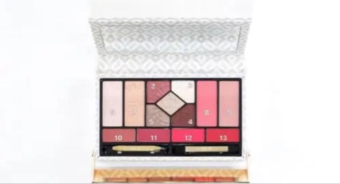 【Dior】クリスマスコフレ2024 エクランクチュール マルチユースパレット