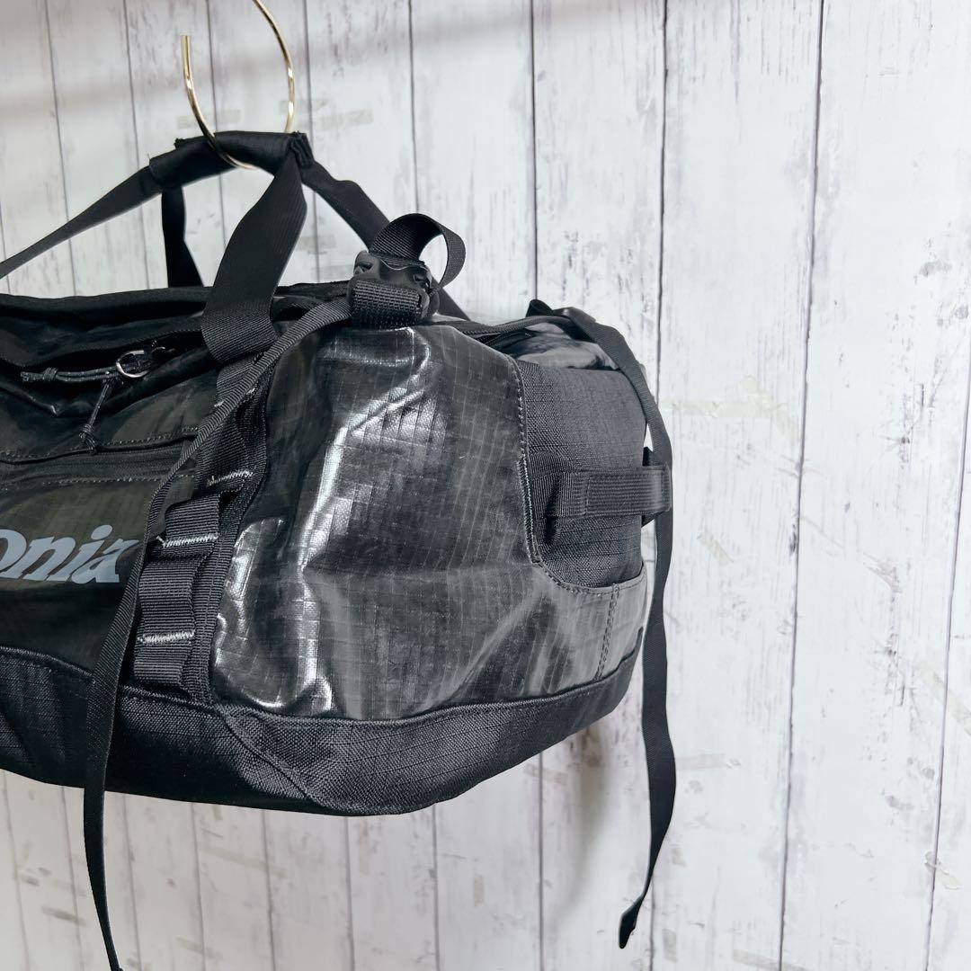【新品】パタゴニア ブラックホールダッフル 40L 黒 49339 機内持込可
