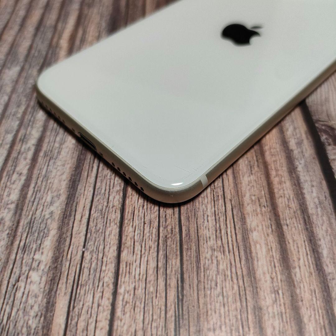 iPhone SE 第3世代 64GB バッテリー96%