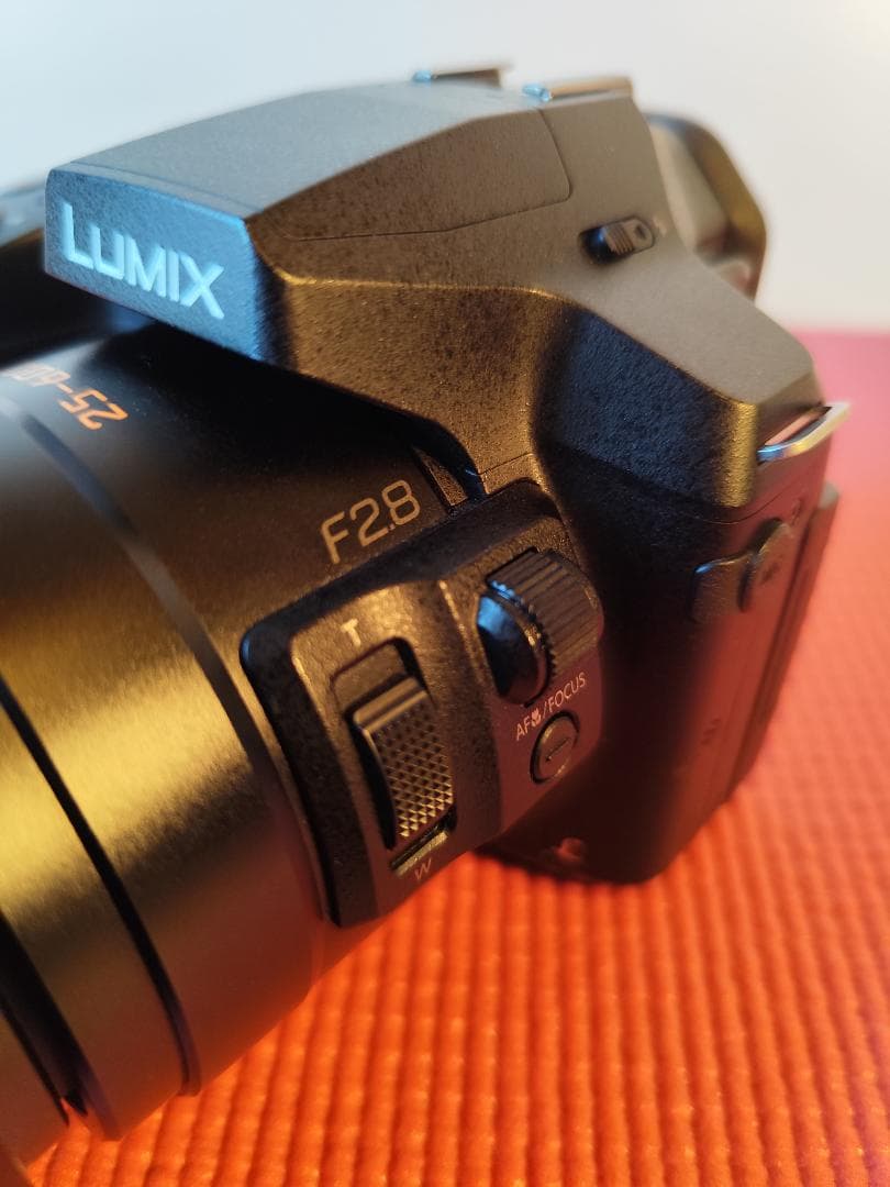 美品 LUMIX DMC-FZ300 ネオ一眼デジカメ