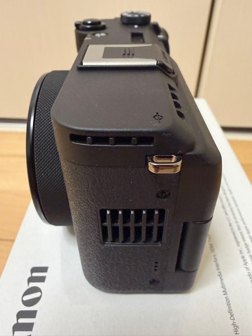 【新同品】Canon Vlogカメラ PowerShot V1