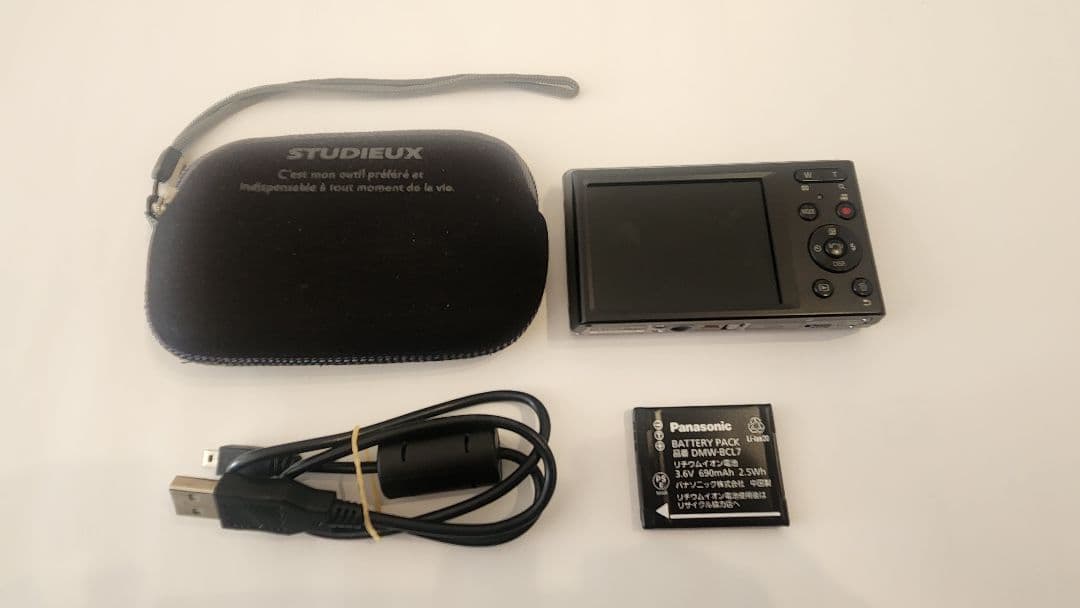 Panasonicパナソニック デジカメ LUMIX DMC-FH10 中古美品