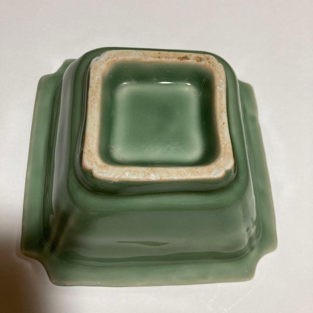 三田青磁双魚図