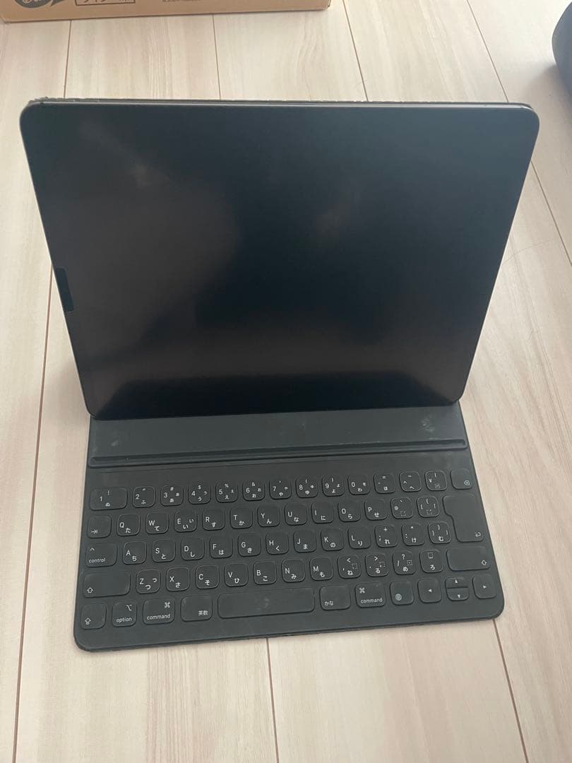 【極美品】iPad Pro 12.9 128GB Smart Keyboard付