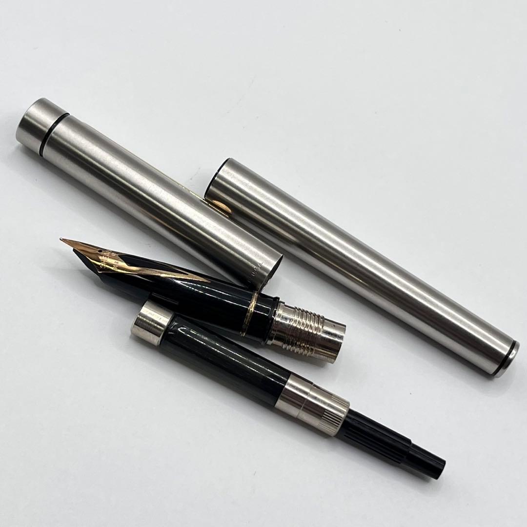 Sheaffer シーファー　14K ステンレススチール製　万年筆 585