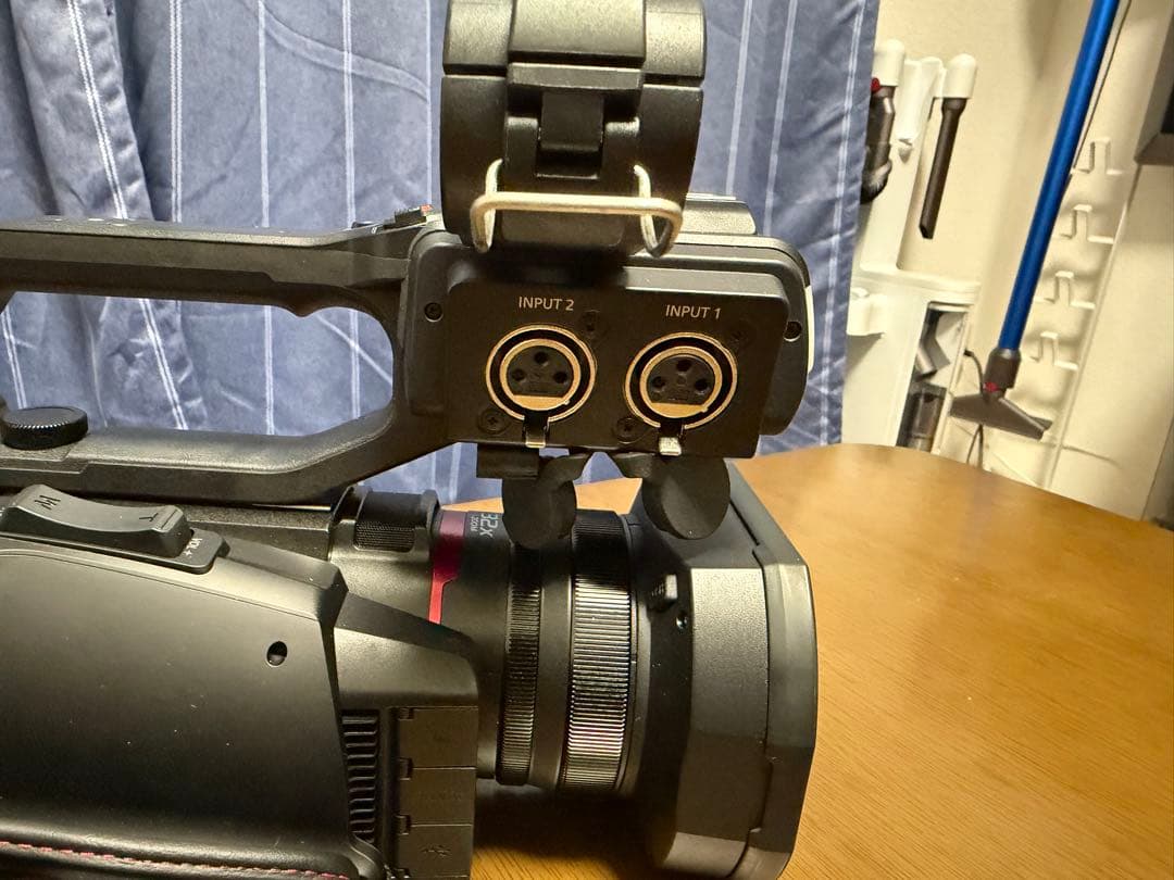 Panasonic 4K 業務用ビデオカメラ　HC-X2100