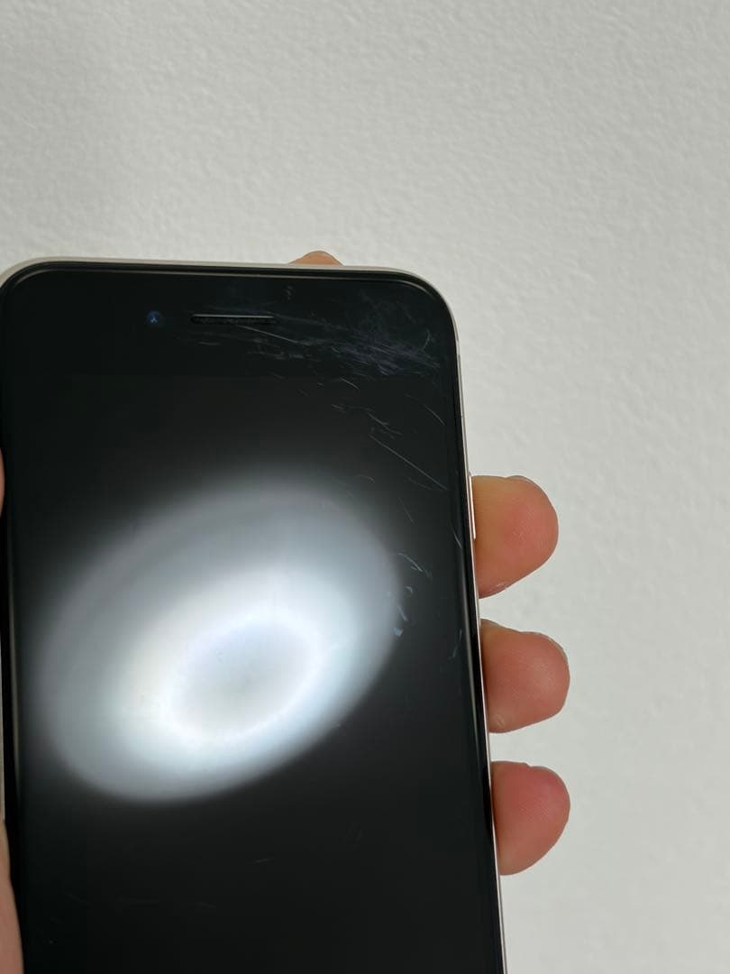Apple iPhoneSE3 ホワイト