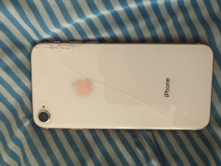 スマホアクセサリー Iphone 8 64gb