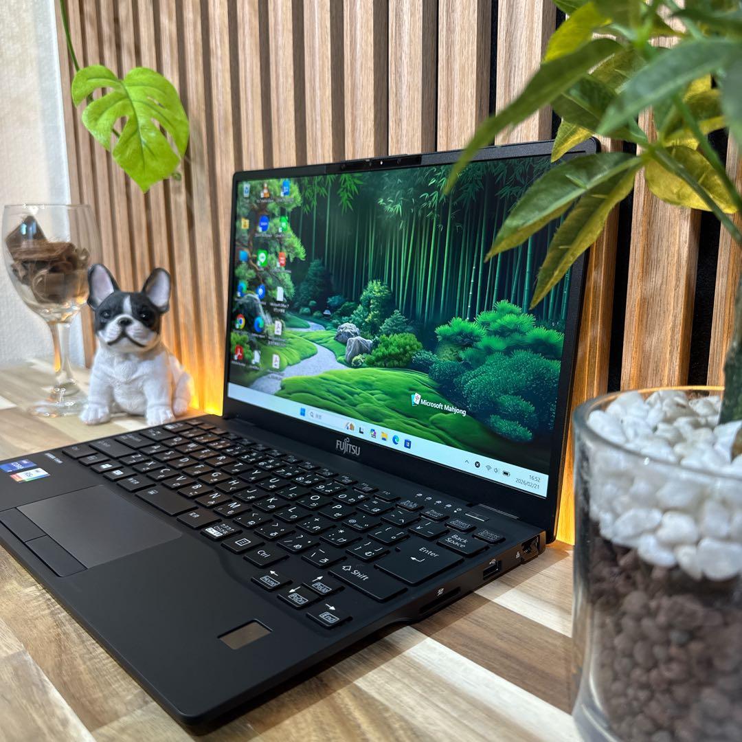 美品‼️LIFEBOOK U9311☘最高峰i7第11世代☘FHD☘ノートパソコン