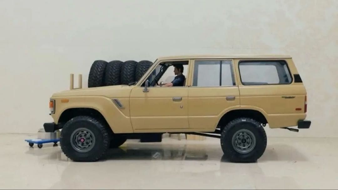 Mfab ランドクルーザー　FJ60 ラジコンボディ　1/10