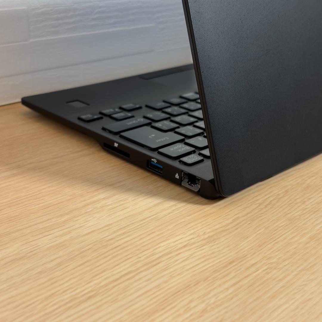 富士通　11世代i5　美品　ノートパソコン　Windows11　オフィス　31