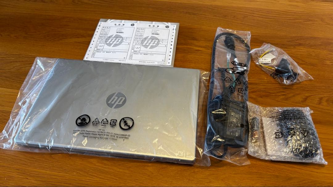 【美品】HP Laptop 15-fc0000AU ノートパソコン