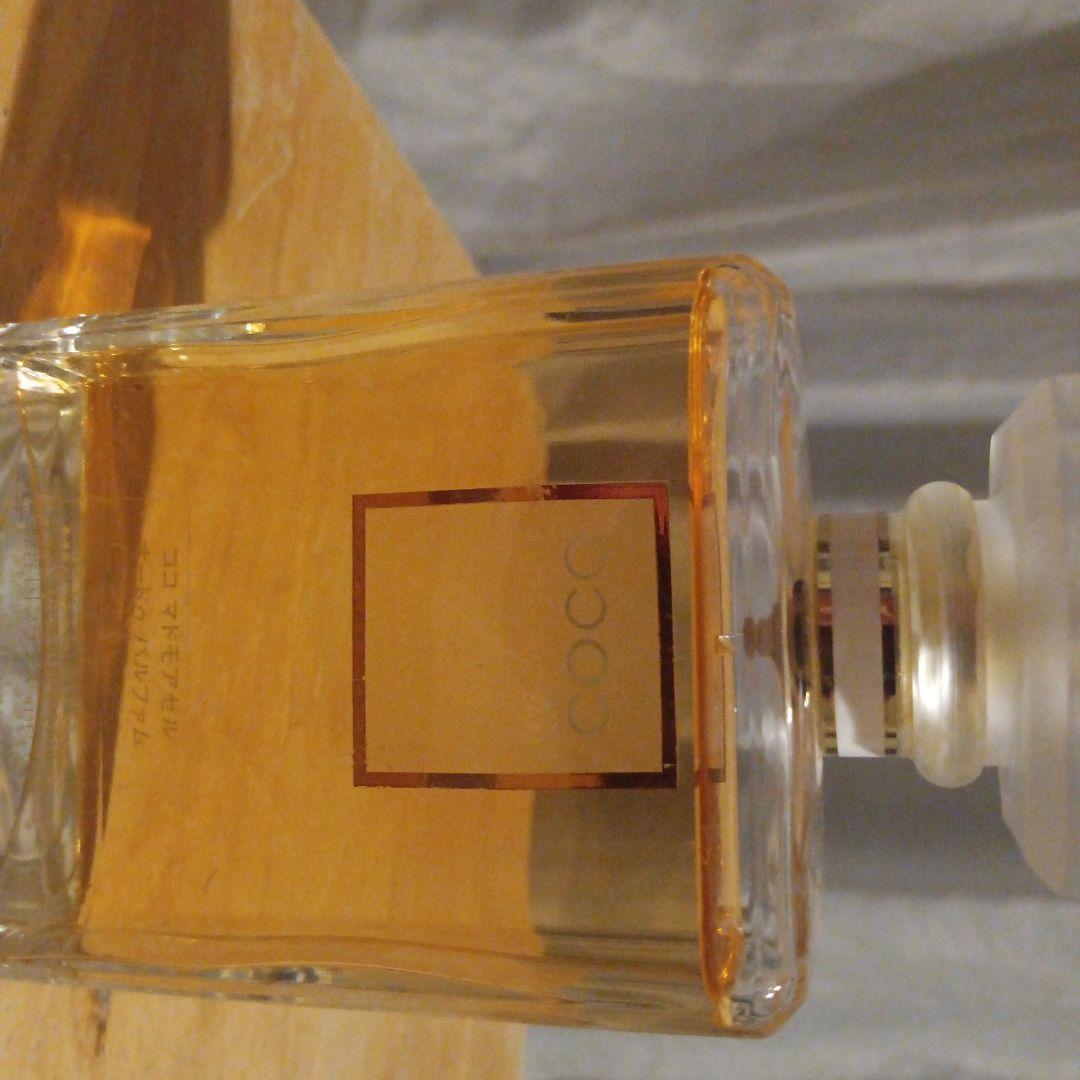 CHANEL　COCO ユニセックス 香水 オレンジ色 角瓶