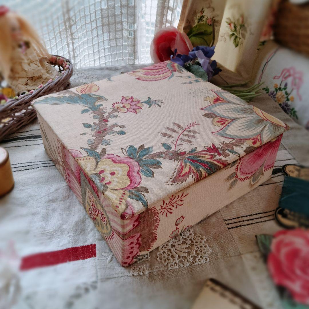 フランス アンティーク★カルトナージュ 布箱 花柄フレンチファブリック