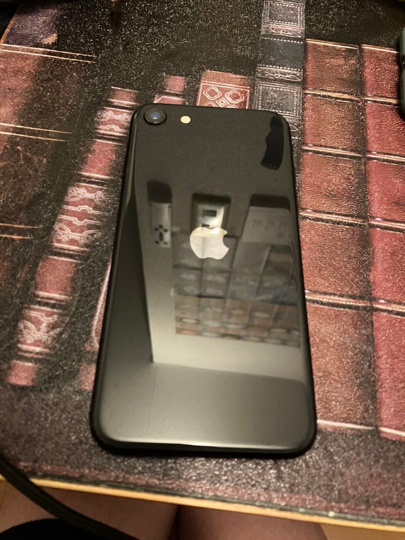 iPhone SE2 第二世代　ブラック