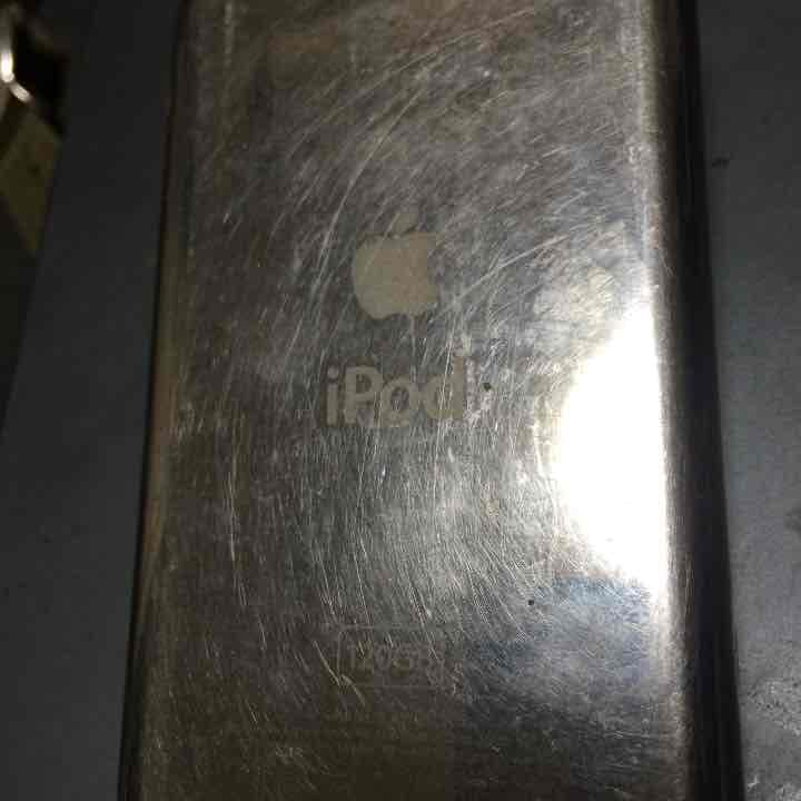 iPod classic 120G【ジャンク品】