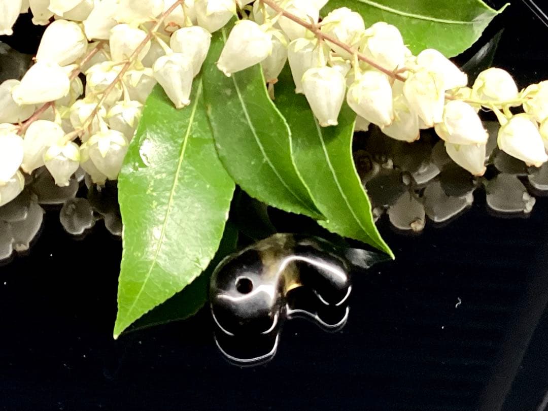 ✳メルカリ初出品‼️レモンスモーキー水晶勾玉 ルチル*虹入り　皆無の1個 本物保証