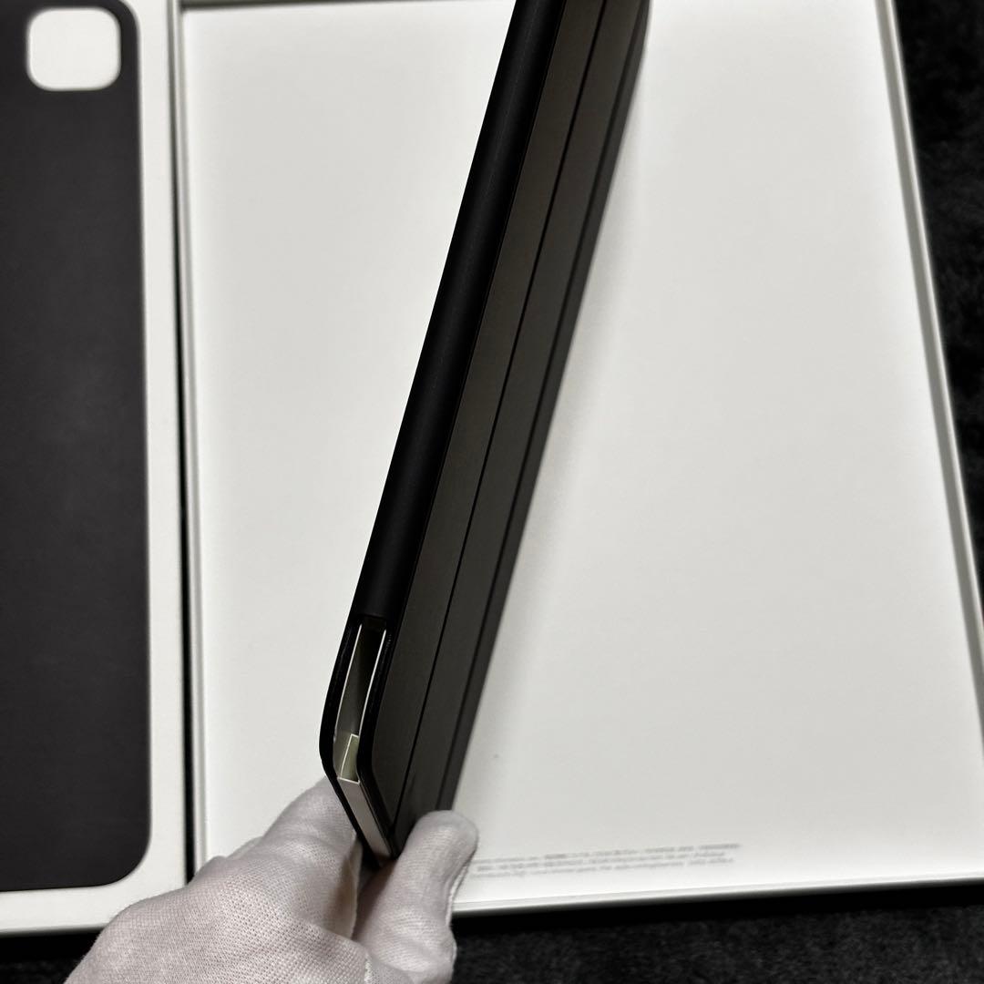 アップル純正 13インチiPad Pro M5 / M4 Smart Folio