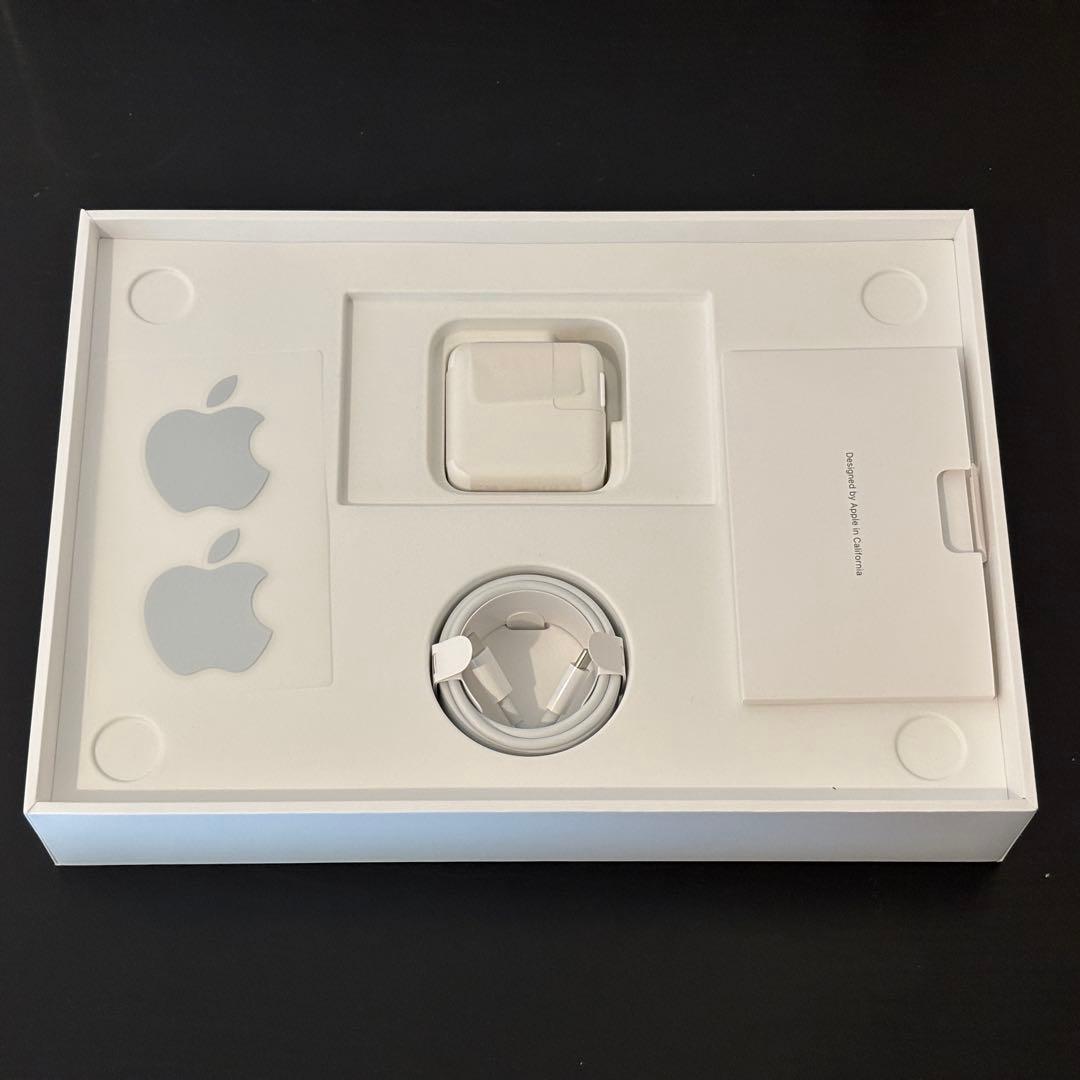 MacBook Air M1 (2020) 8GB/256GB シルバー おまけ