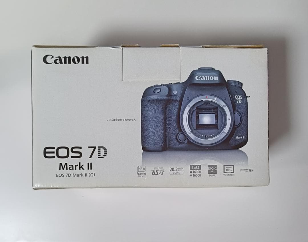 Canon EOS 7D Mark II【外箱、付属品すべて有り】オマケ5つ付き