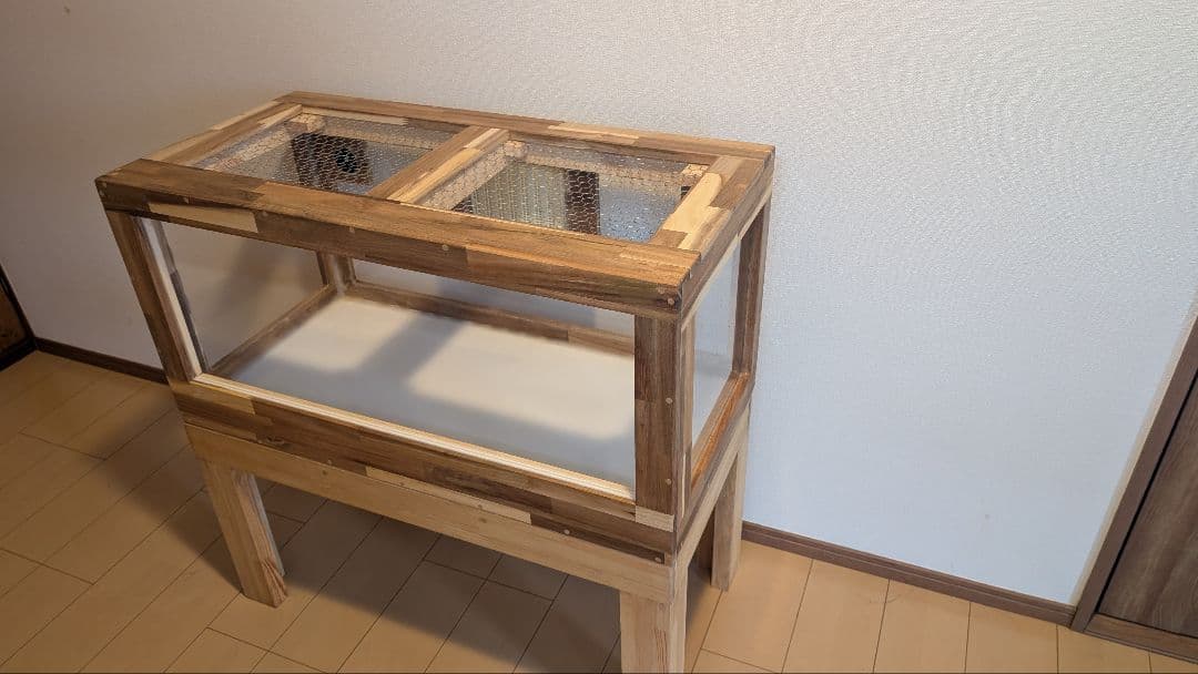 爬虫類小動物木製ケージ幅90縦45奥行45全面アクリル板仕様 蜜蝋オイル仕上げ！