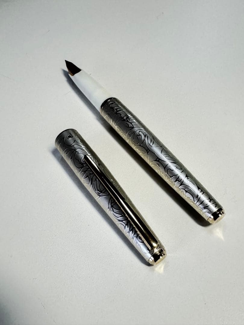 Q187廃盤万年筆 PLATINUM ペン先18K刻印 唐草模様 ビンテージ