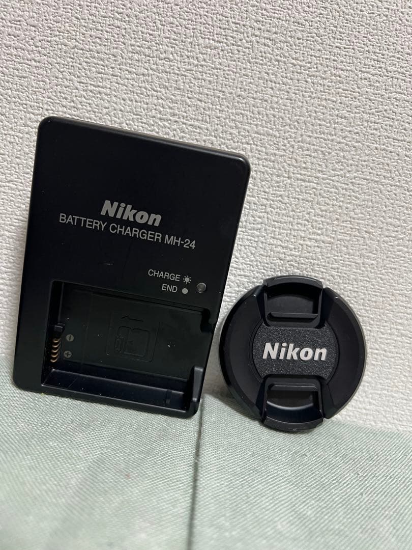 Nikon デジタルカメラ　D3400 RED