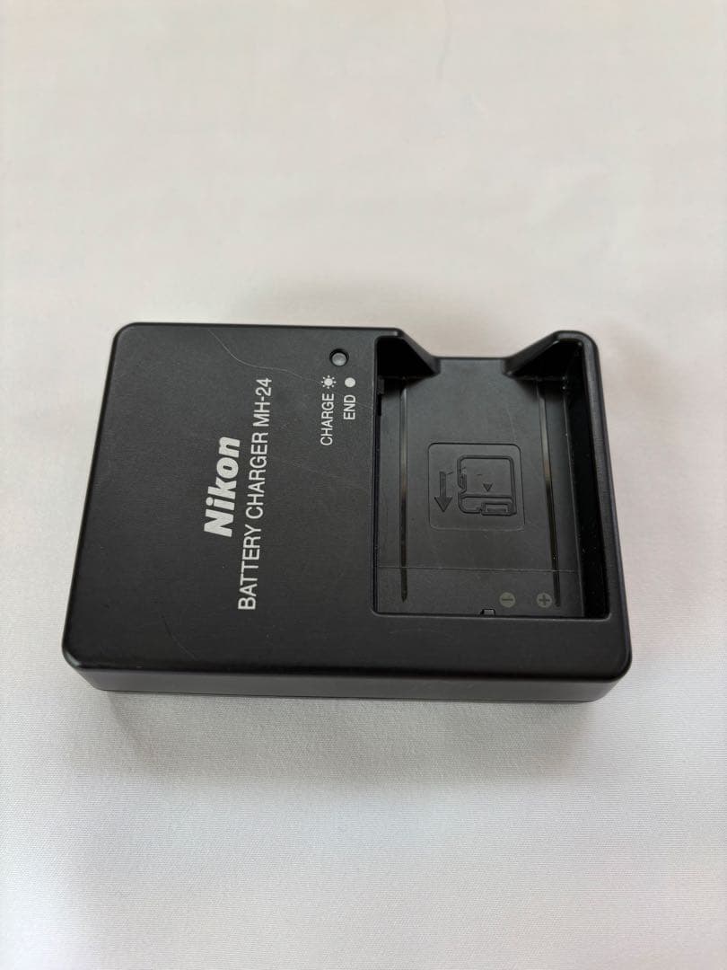 サトNikon D5300 ダブルズームレンズキットデジタル一眼レフカメラ