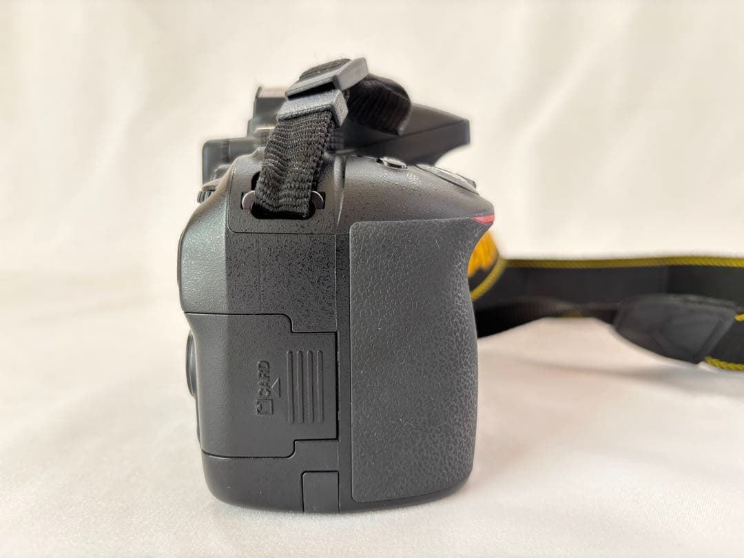 サトNikon D5300 ダブルズームレンズキットデジタル一眼レフカメラ