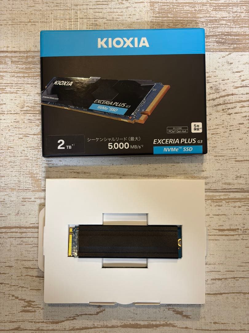キオクシア SSD 2TB Gen4 / ヒートシンク付・外付け使用品
