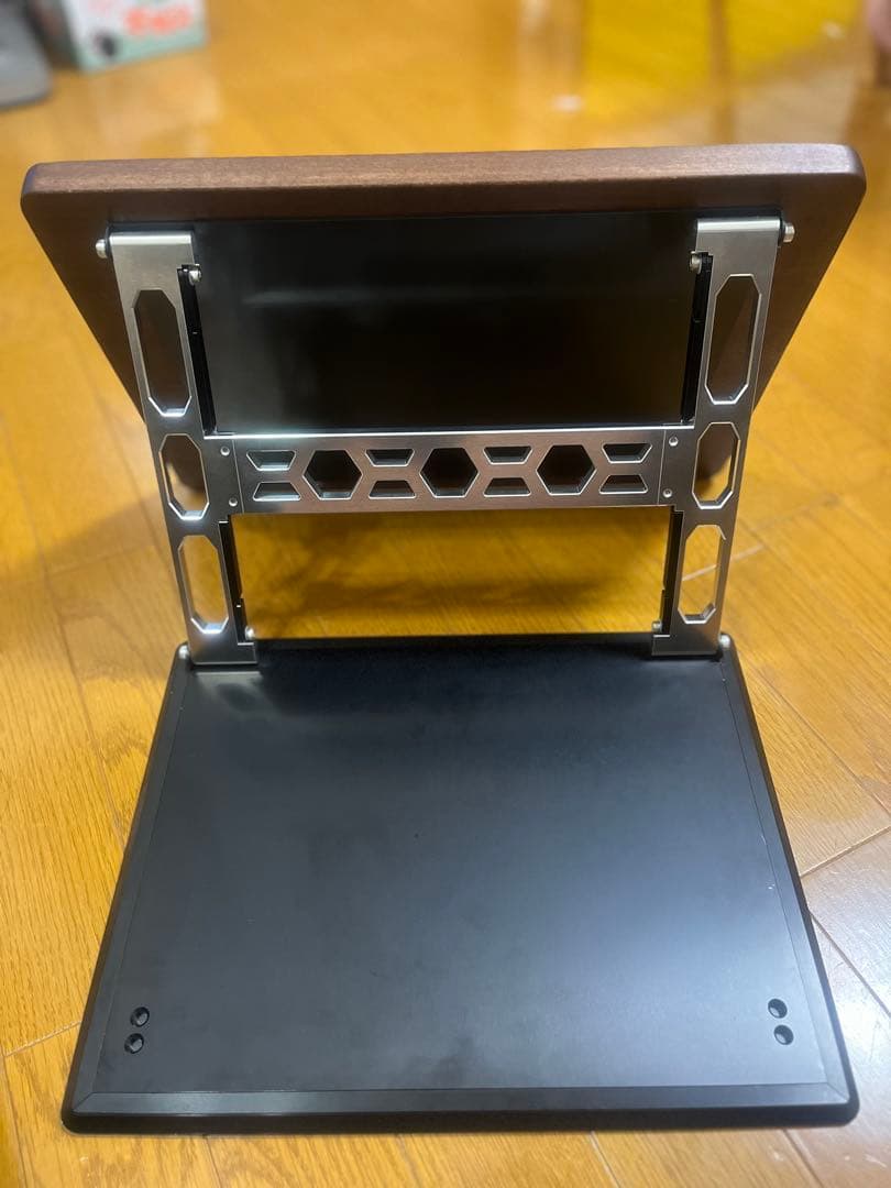 PCスタンド　軽井沢彫り　工芸品　高級　1点物　職人手作り