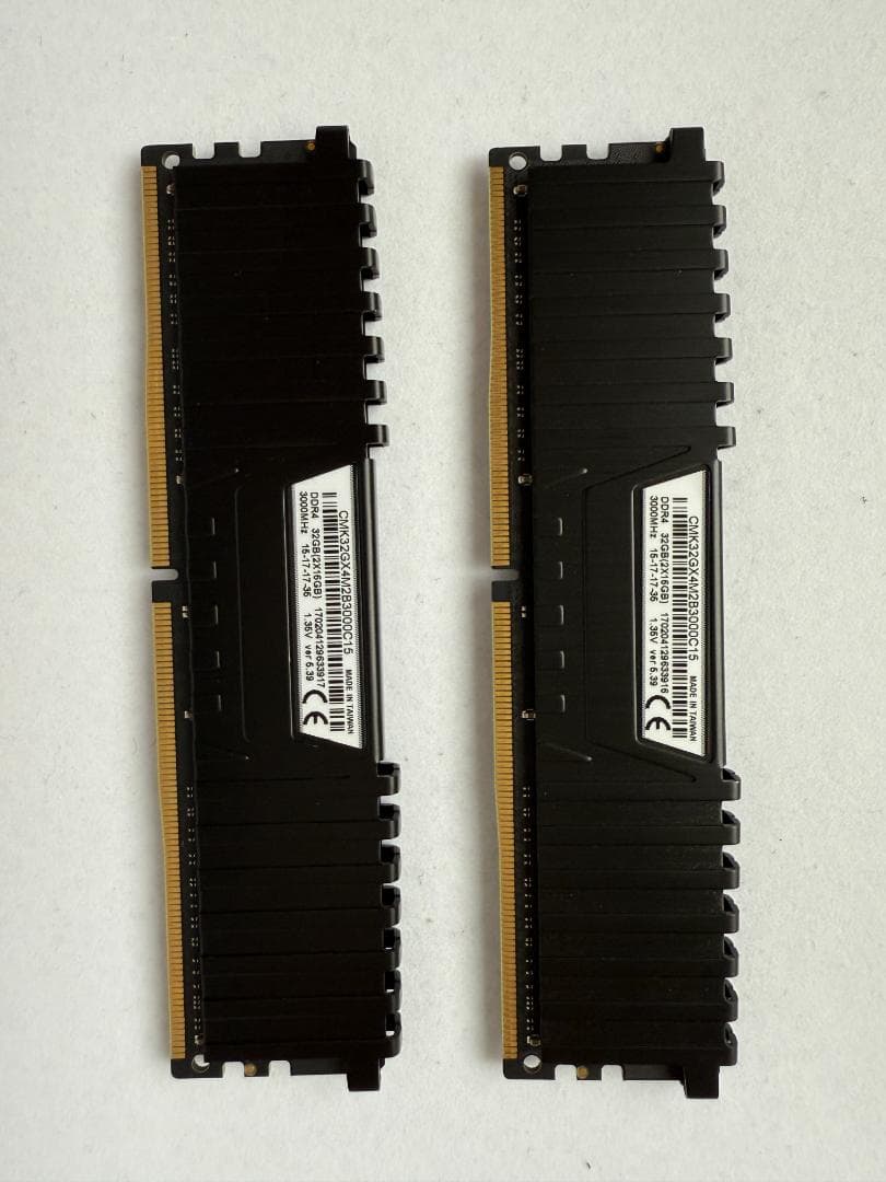 Corsair Vengeance LPX DDR4 メモリー 32GB
