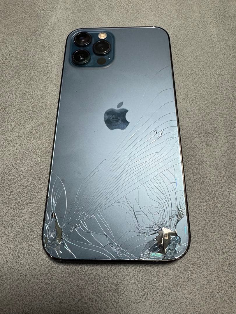 iPhone pro 12 正常起動確認済み 背面割れ 256GB SIMフリー