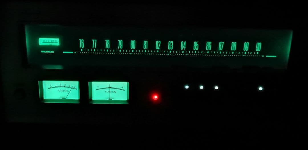 売り切り！Accuphase T-101 FMステレオチューナー 動作品