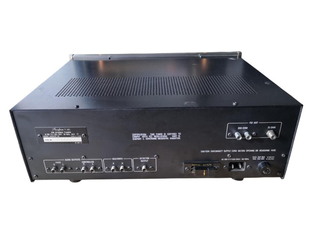 売り切り！Accuphase T-101 FMステレオチューナー 動作品