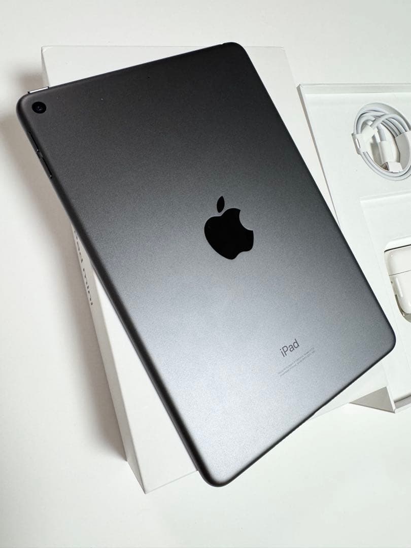 ⭐︎美品 Apple iPad mini 5 Wi-Fiモデル MUQW2J/A
