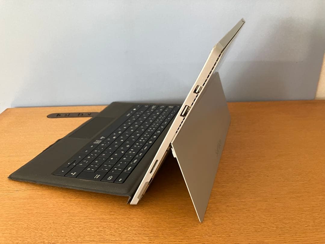 Surface Pro 3 4GB /128GB 2in1タブレット