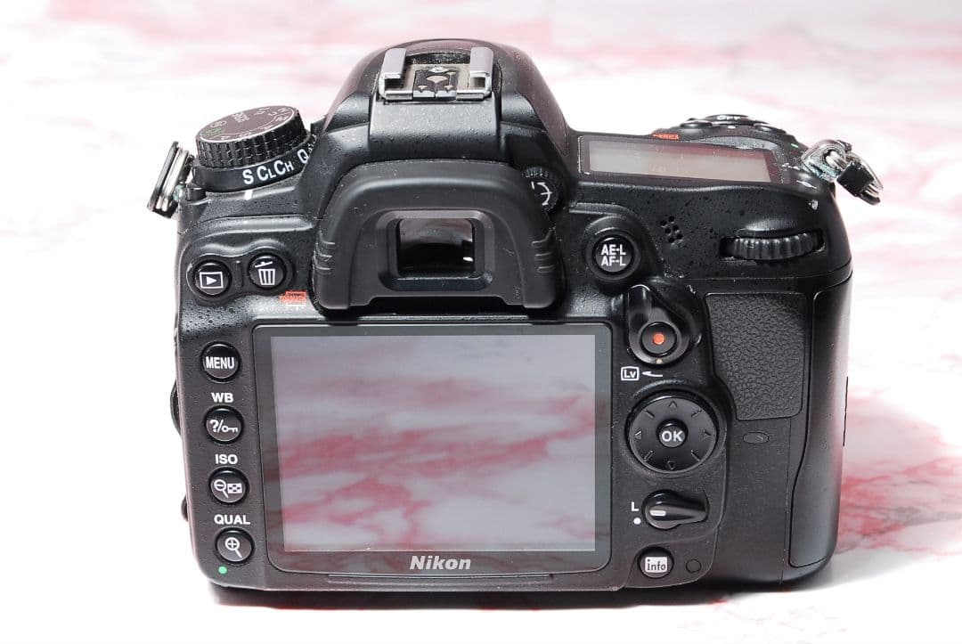 ✨Nikon D7000✨高性能一眼デビュー 標準＋望遠Wレンズセット 動作良好