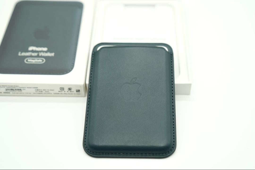 iPhone Leather Wallet MagSafe フォレストグリーン